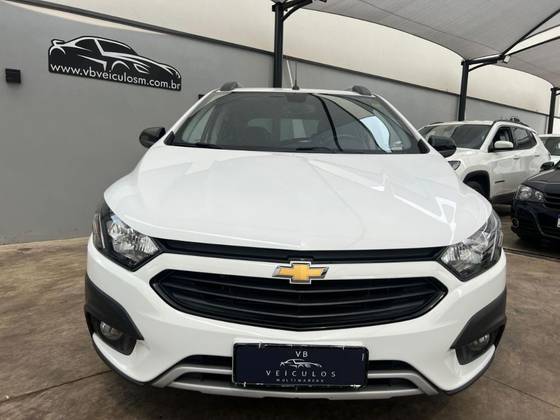 CHEVROLET ONIX 1.4 MPFI ACTIV 8V FLEX 4P AUTOMÁTICO